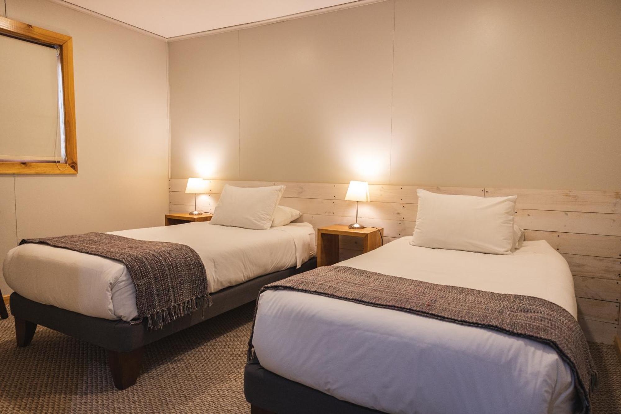 Hotel Fiofio Spa プエルト・ウィリアムズ エクステリア 写真